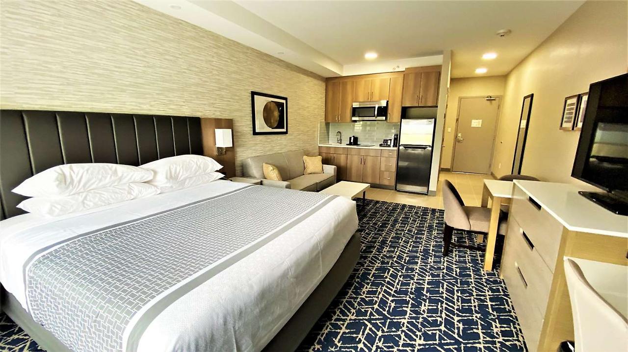Best Western Premier Route 97 Vernon Exterior foto