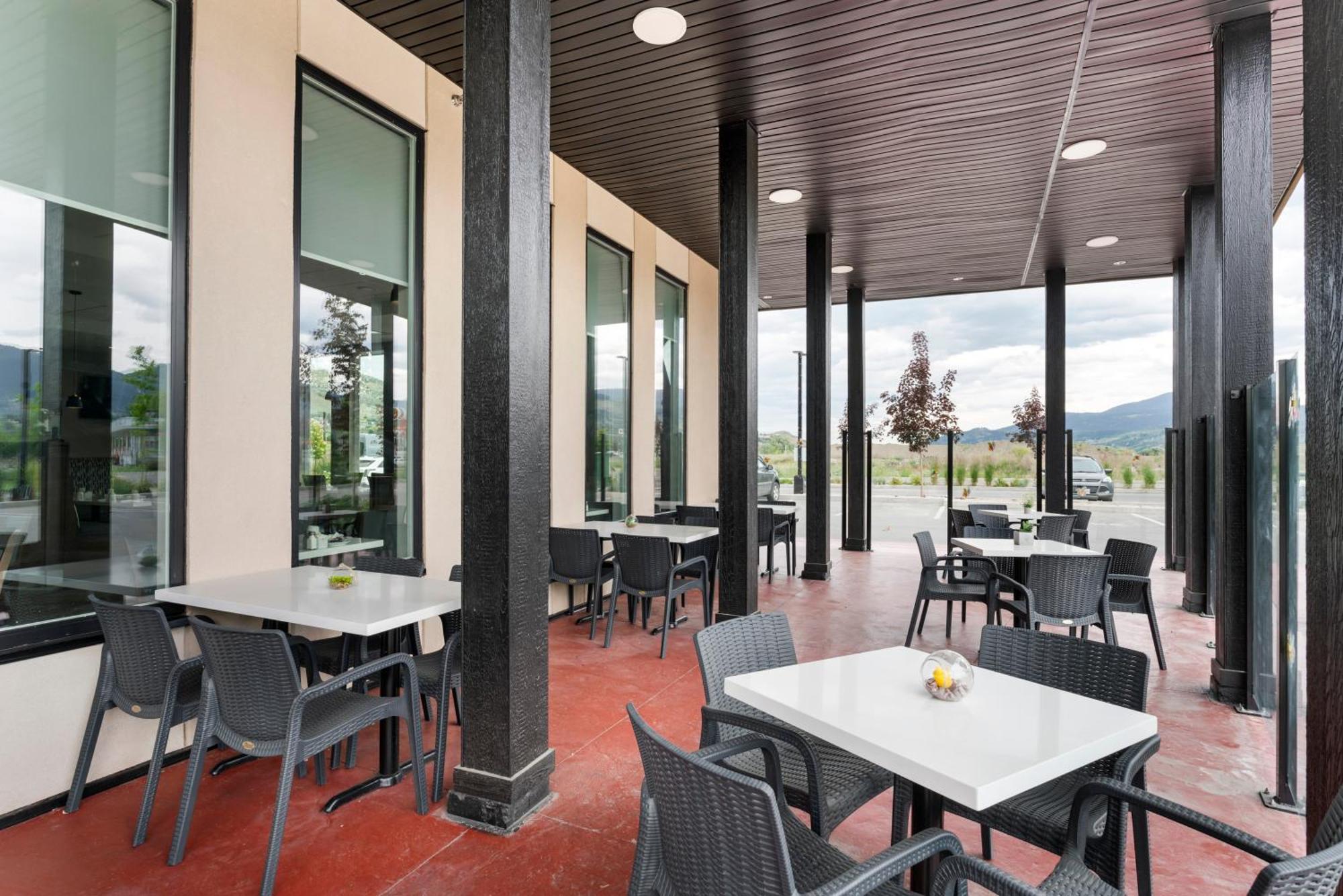 Best Western Premier Route 97 Vernon Exterior foto