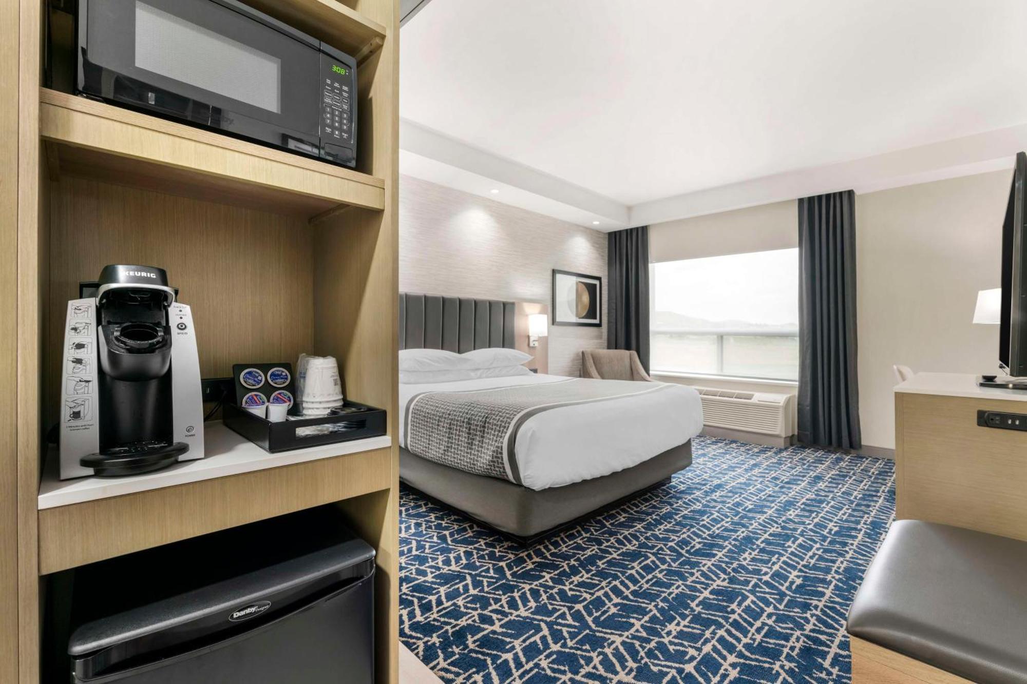 Best Western Premier Route 97 Vernon Exterior foto