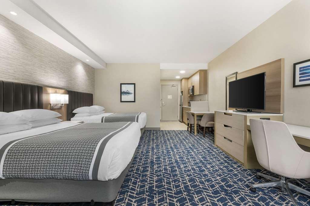 Best Western Premier Route 97 Vernon Habitación foto